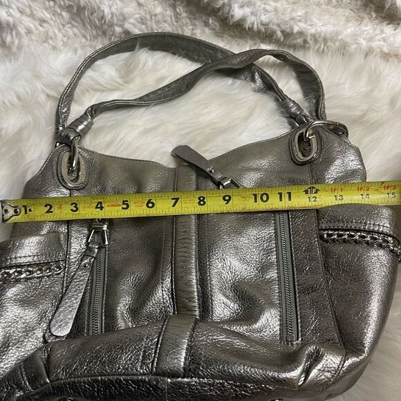 B. Makowsky Metallic Silver medium shoulder bag with silver tone chain accents - Picture 12 of 14